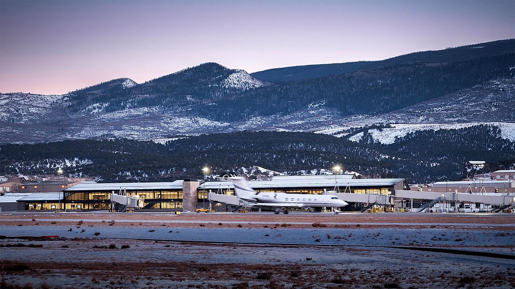 Eagle County Regional Airport Projects Gensler   Project Eagle Airport 01 2000x1125 1588284616 1024 