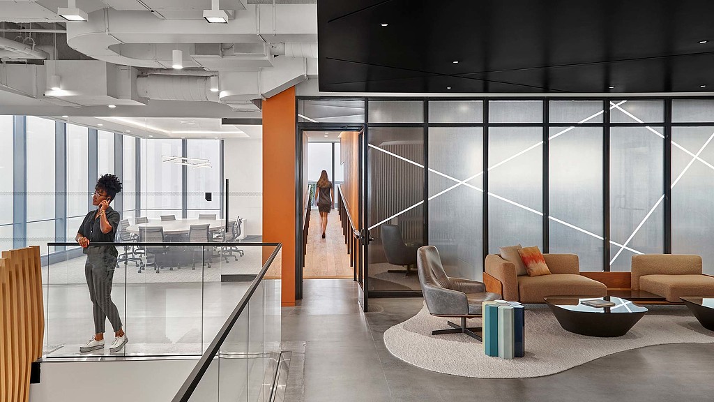 HRT open workplace and lounge