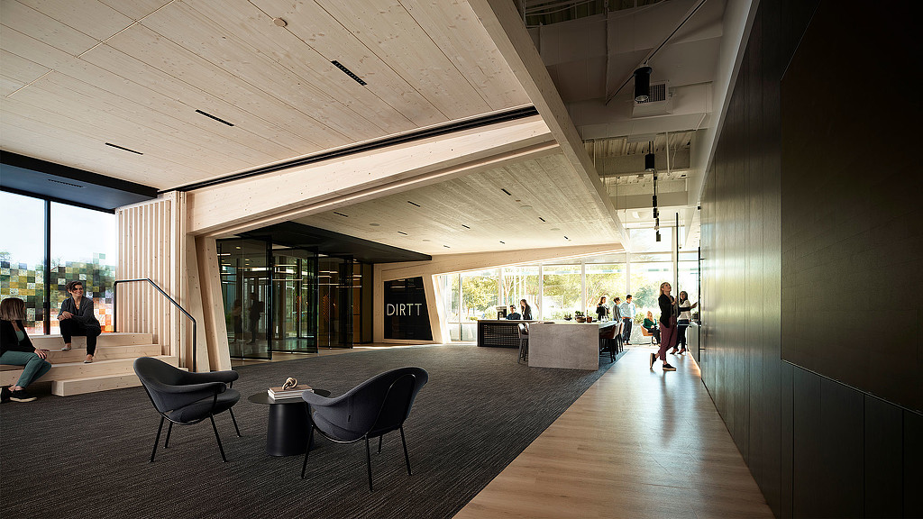 DIRTT Dallas showroom lobby