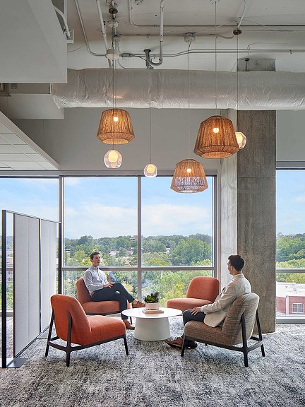 Elliott Davis lounge seating