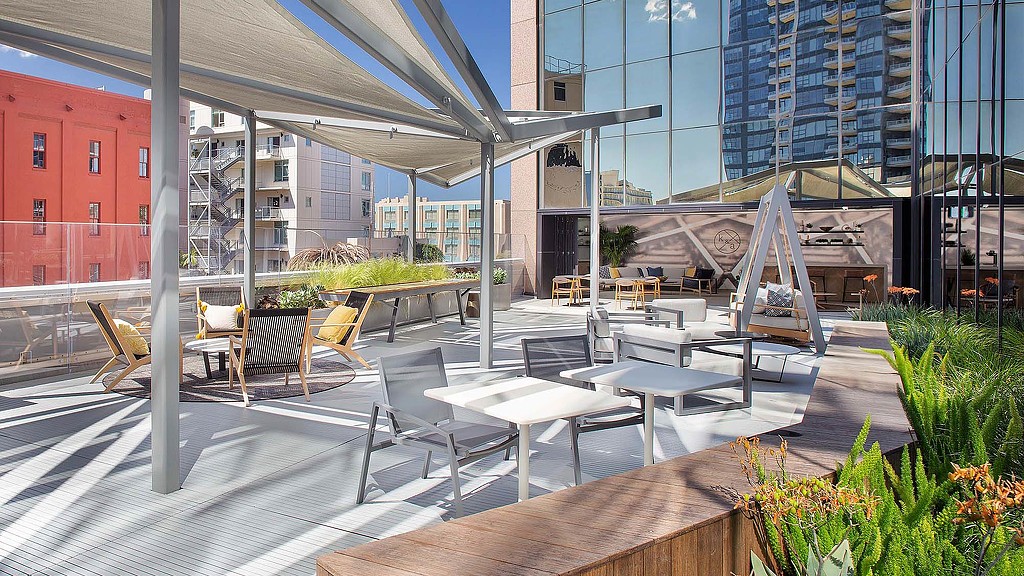 1420 Kettner & Ash building outdoor patio