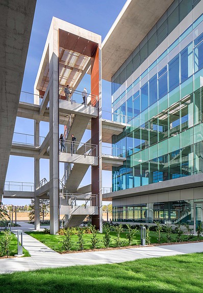 Aperture Del Mar campus building exterior stairwell and bridges