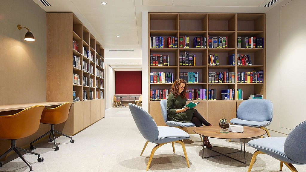 Sidley Austin London library room