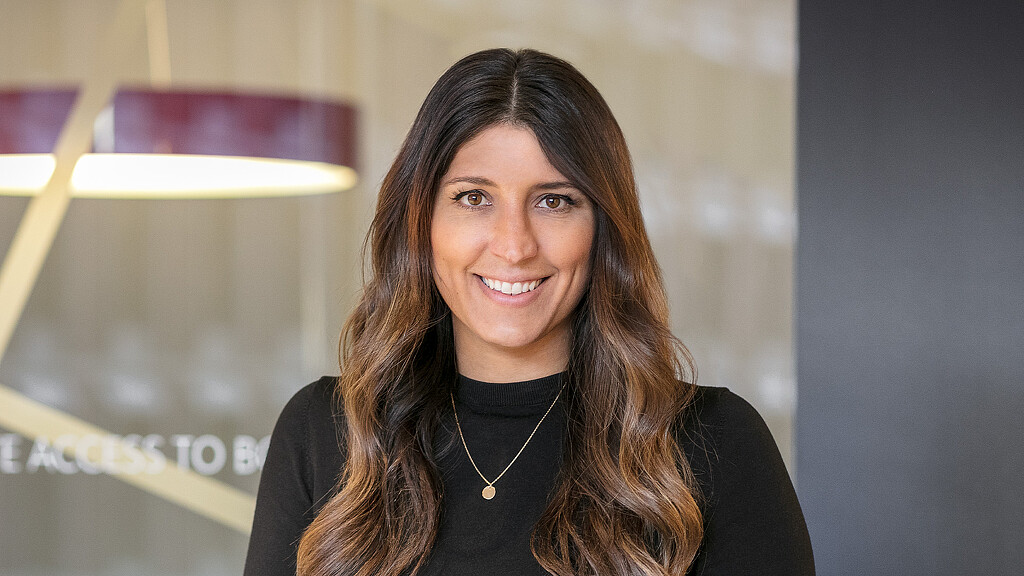 Karina Silvester headshot