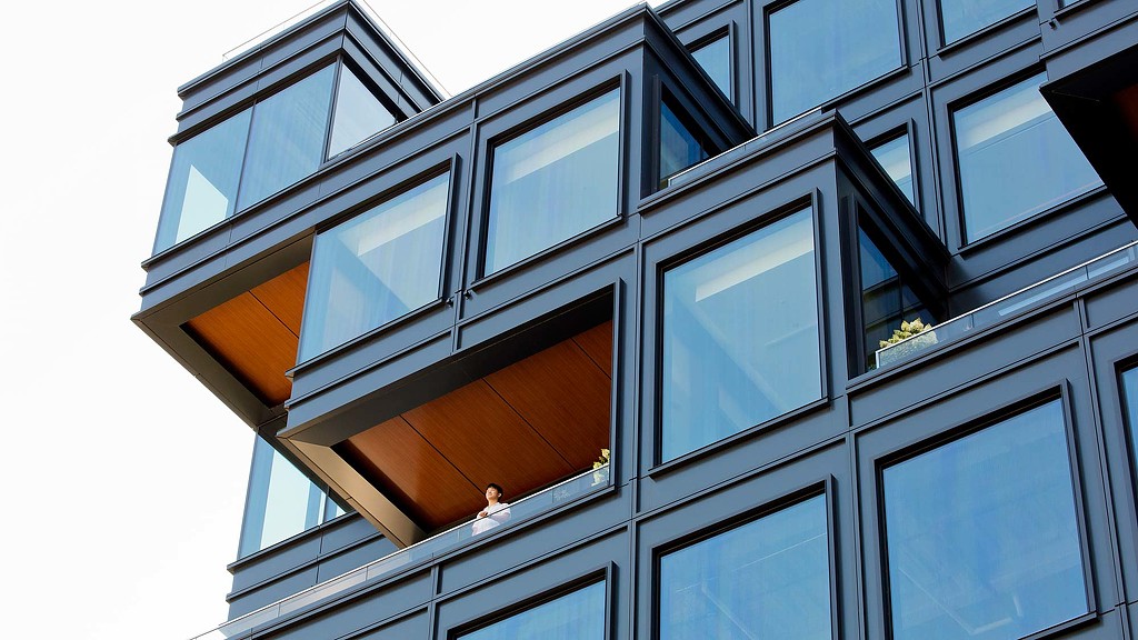 15 Laight view of private terraces