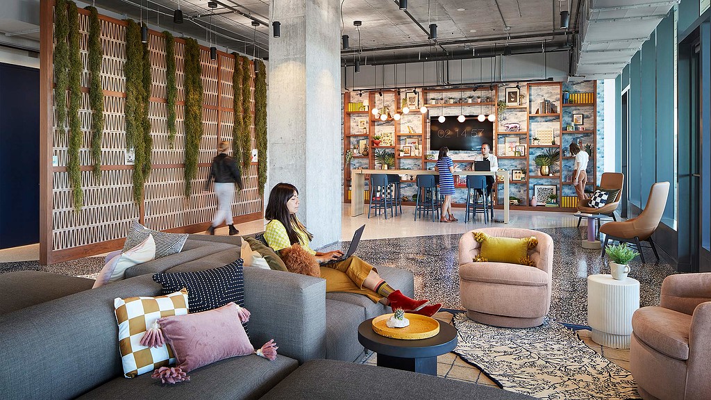 545wyn lounge seating.