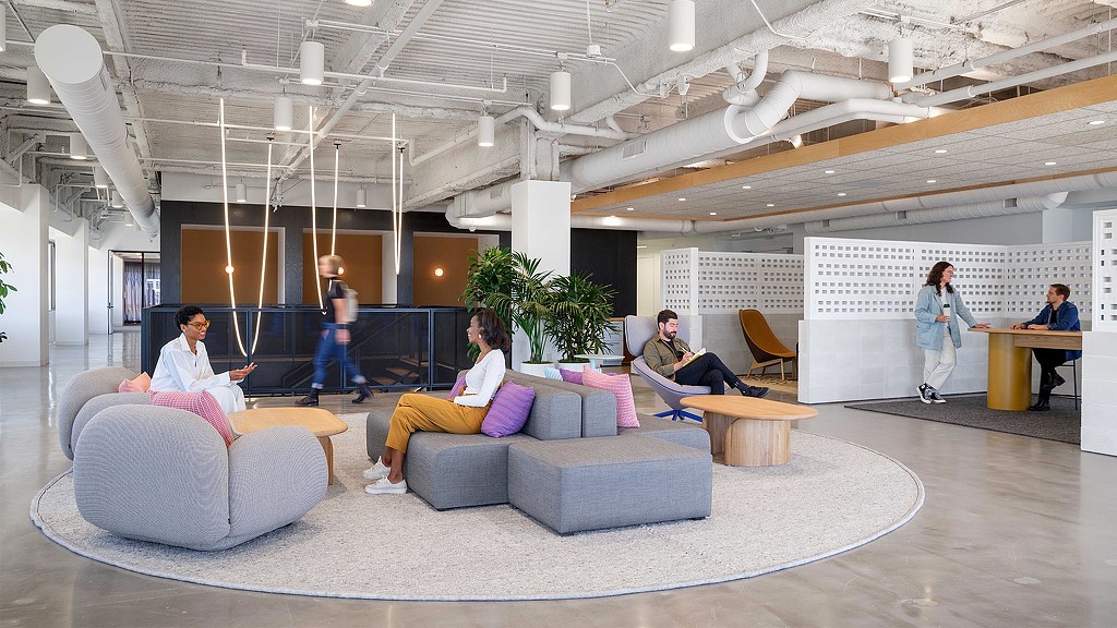 FiveCRM office