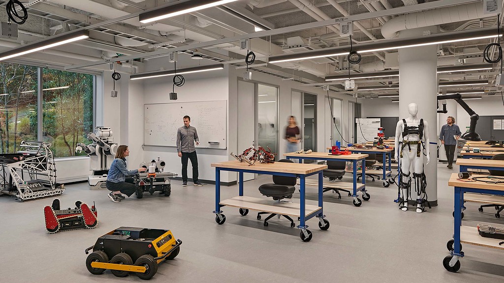 Electronics lab at WPI Unity Hall