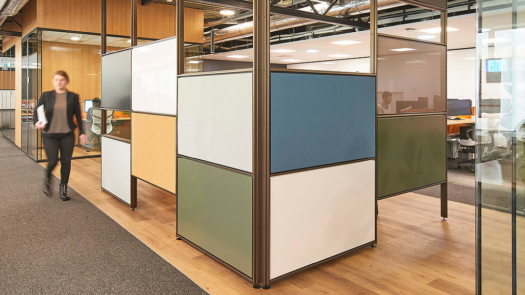 Maars Living Walls M923.