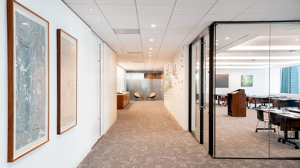 Akin Gump Houston hallway and meeting room.