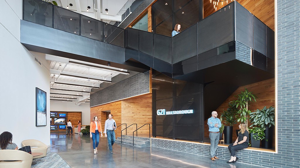 Bloc[83] Tower II lobby