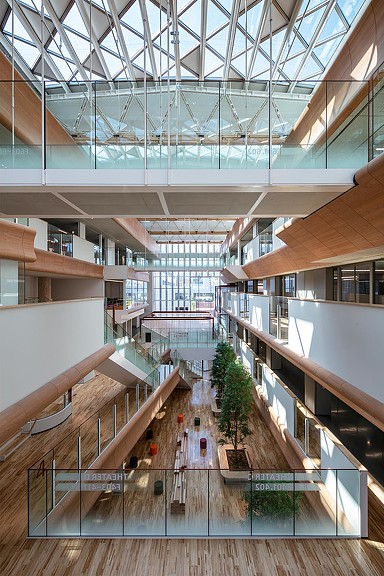 Chuo University Tama Learning Center atrium