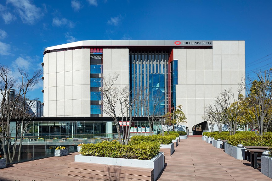 Chuo University Tama Learning Center building exterior