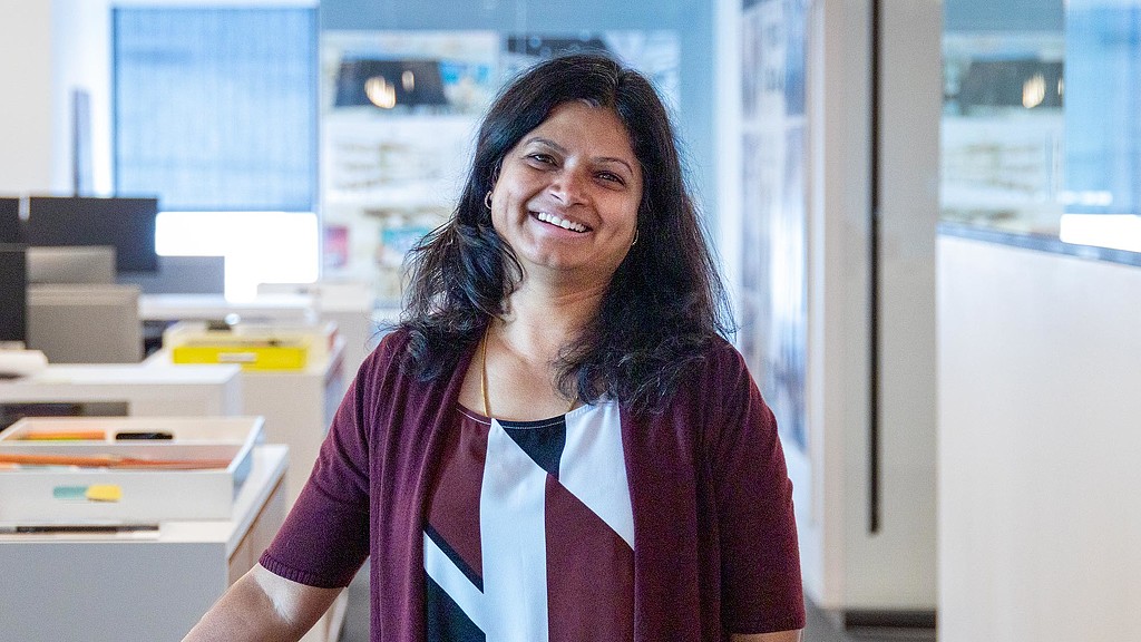 Meena Krishnan headshot