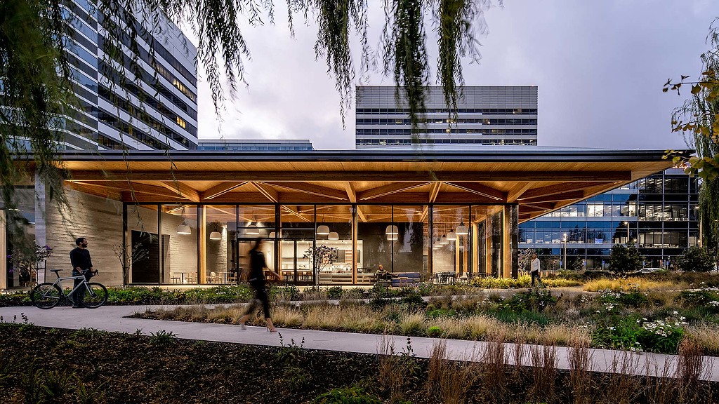 The Lighthouse amenity space outdoor walkway