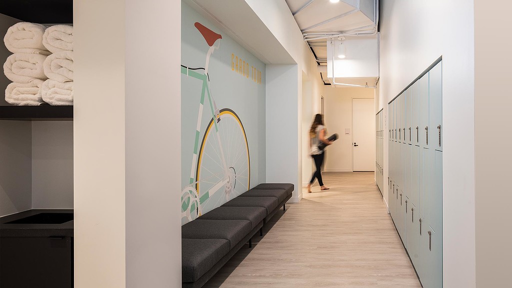 Tabor Center Amenity Suite locker room