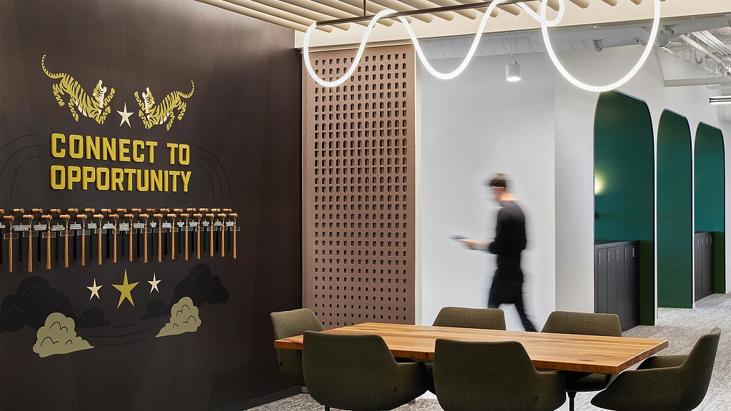 A person standing in a room.