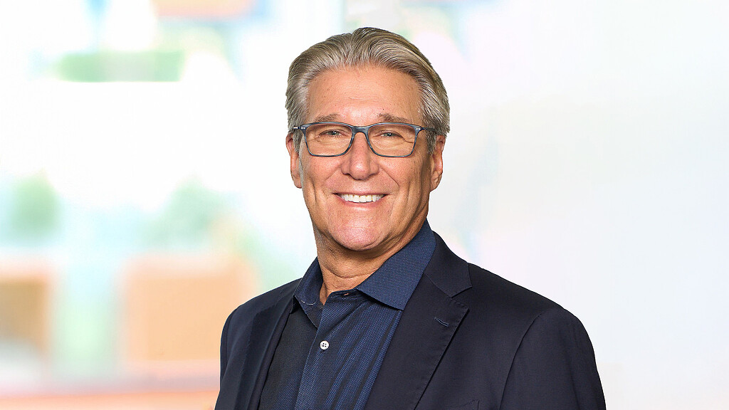 Andy Cohen headshot
