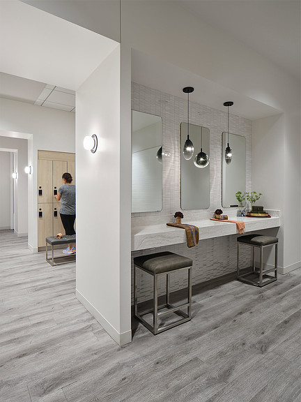 Evelyn Rubenstein Jewish Community Center of Houston locker room