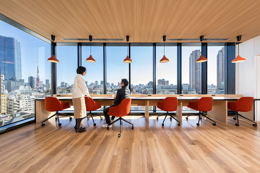 Bizflex office long desk by window