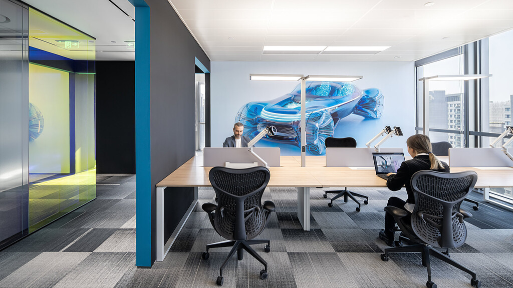 Mercedes-Benz R&D Center Shanghai work stations