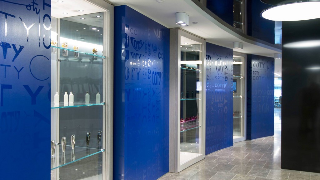 A building with glass doors.