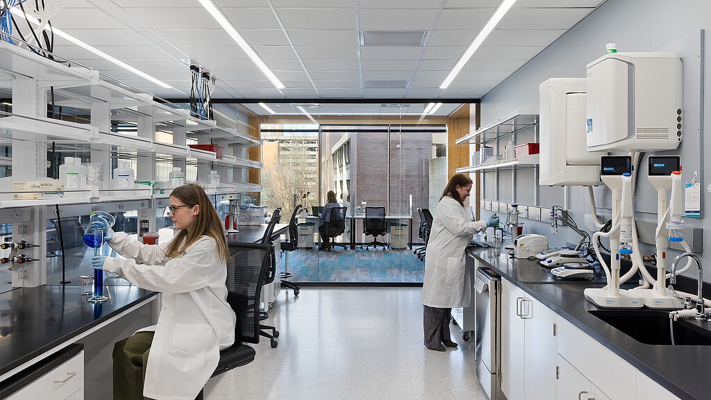 A few women in a lab.