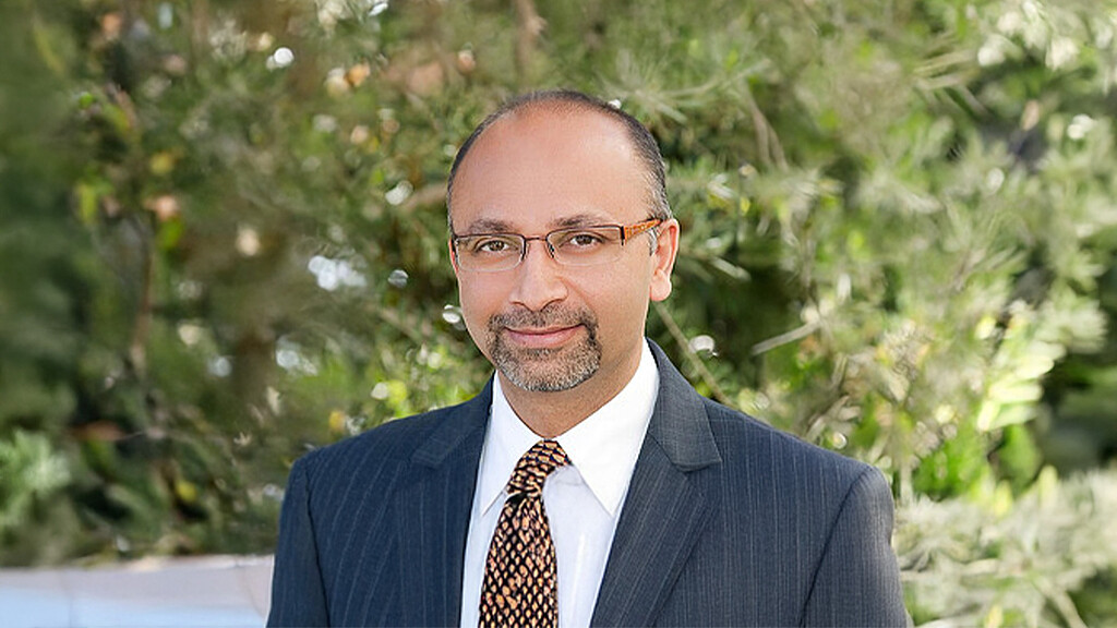 Joyen Vakil headshot