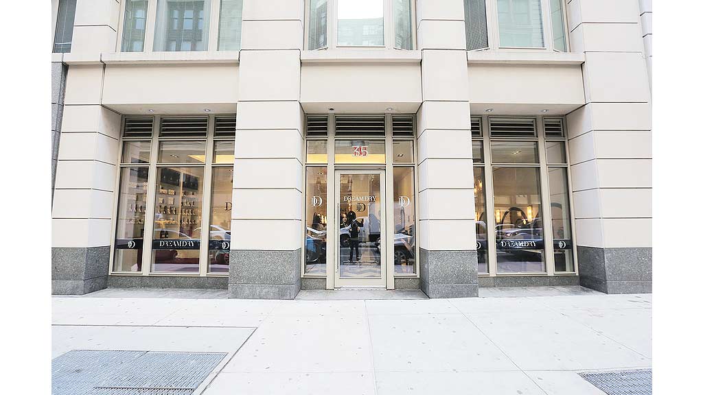 A building with glass doors.