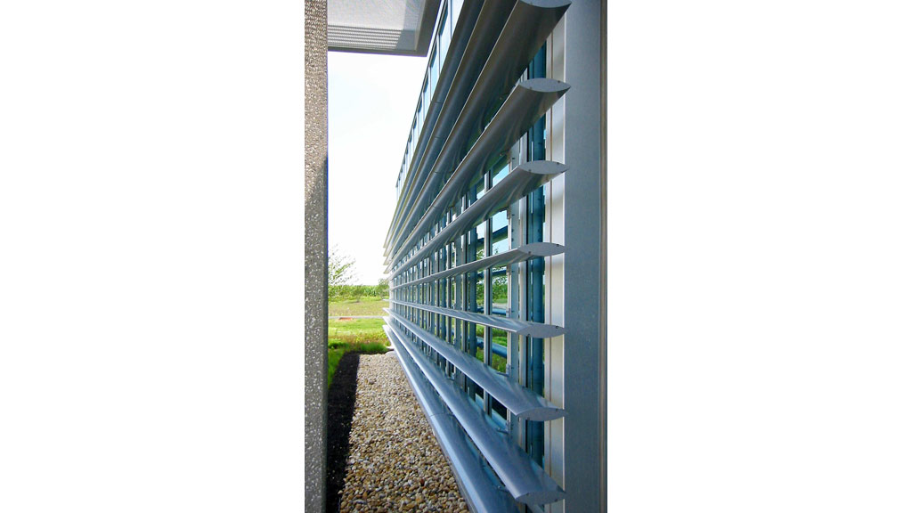 A row of metal bars.