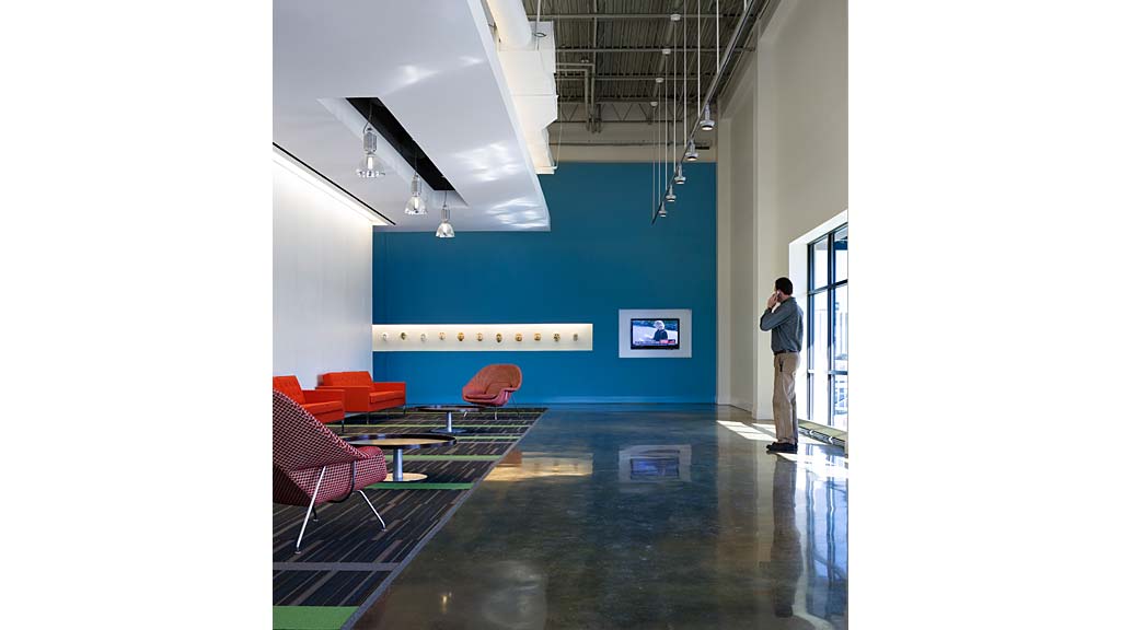 A person standing in a room.