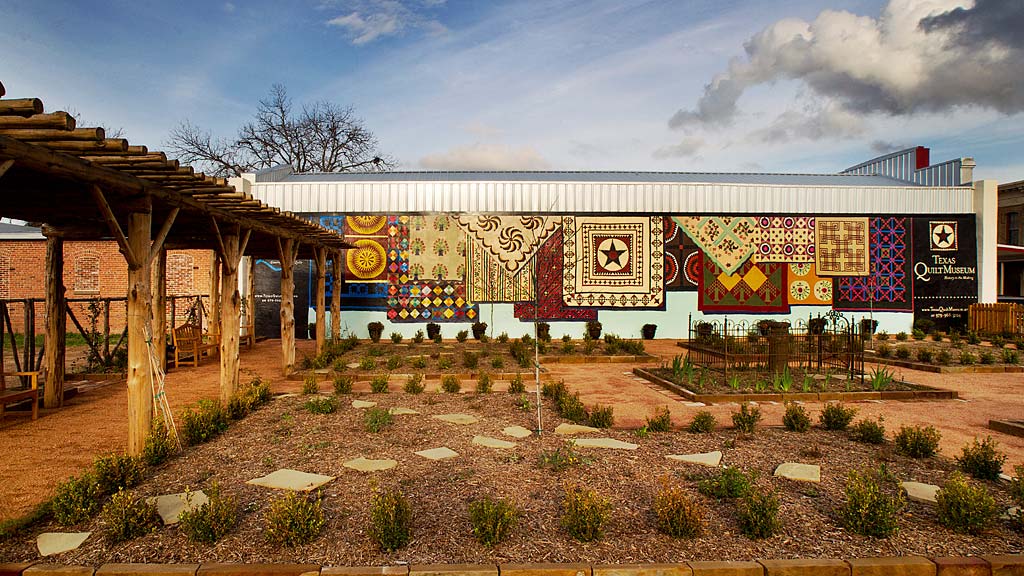 A building with a sign on it.