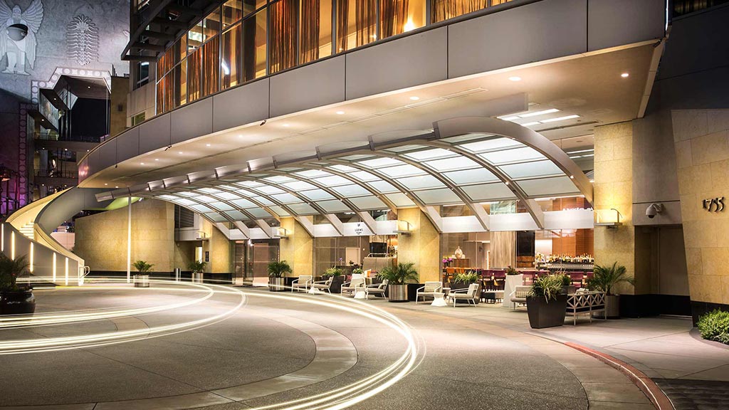 A large building with a courtyard.