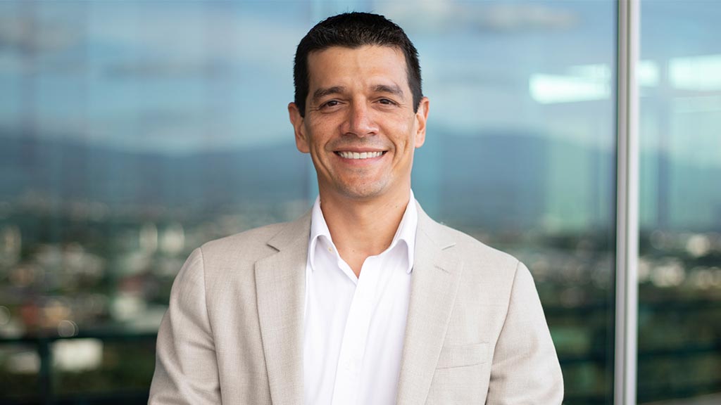 Samuel Bermúdez Ureña headshot