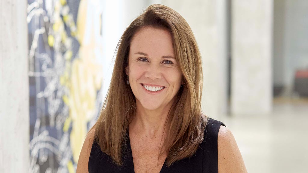 Leslie J. Jabs headshot