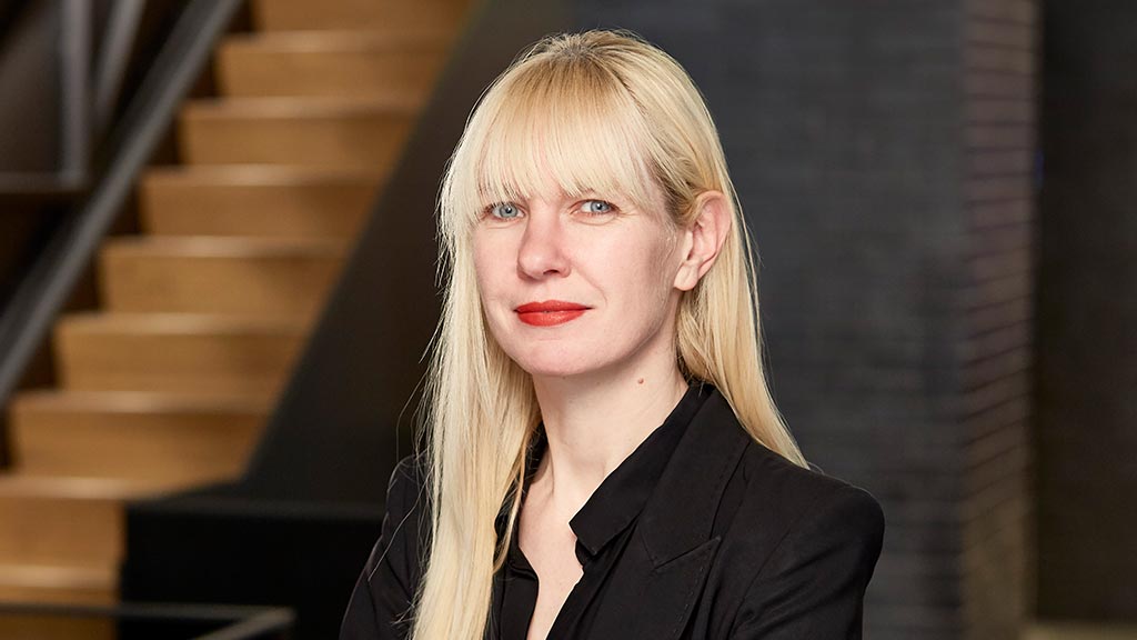 Siobhan Barry headshot