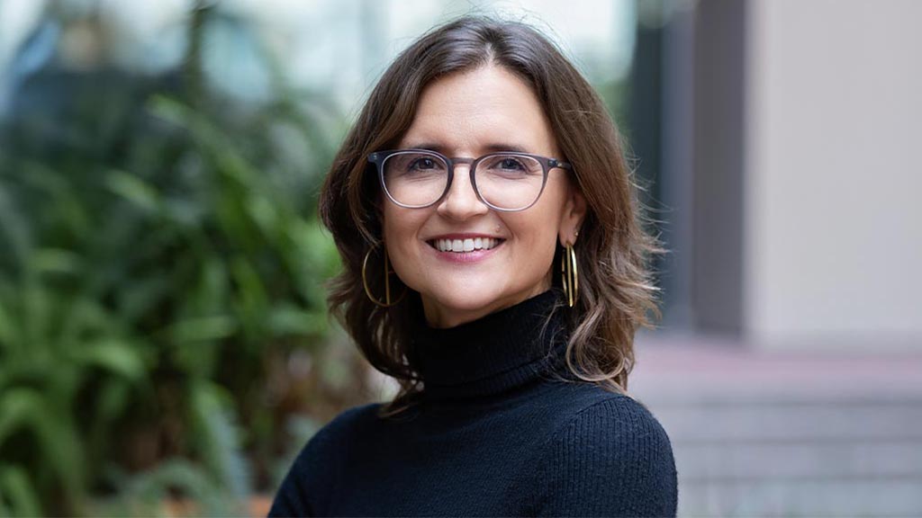 Amy Campbell headshot