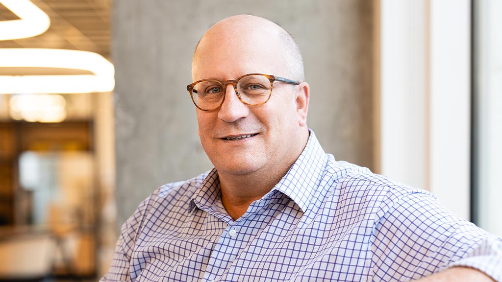 Robert Fischel headshot