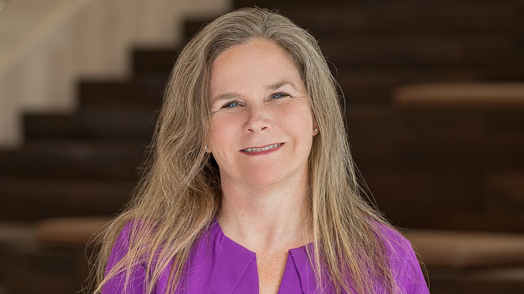 Suzanne Schreider headshot
