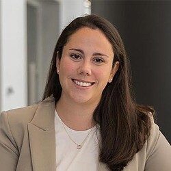 Stephanie Pons Reece headshot