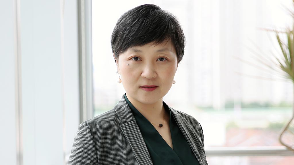 Susie Zhang headshot