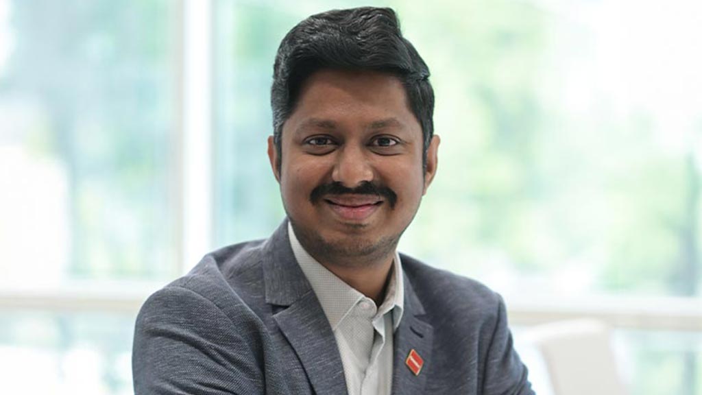 Vignesh Kaushik headshot