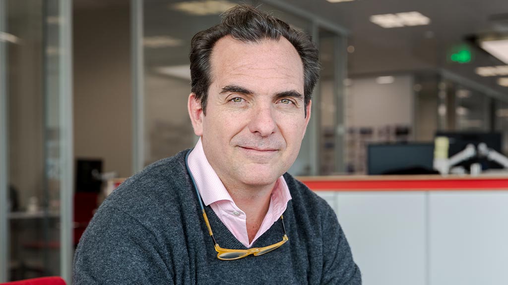 Carlos Gerhard headshot