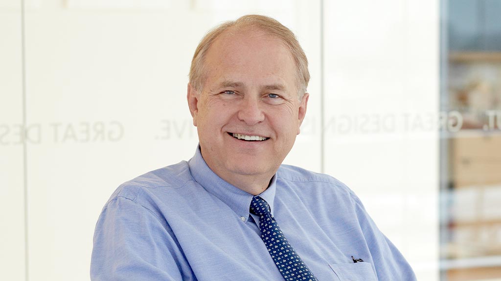 Thomas Shelton headshot