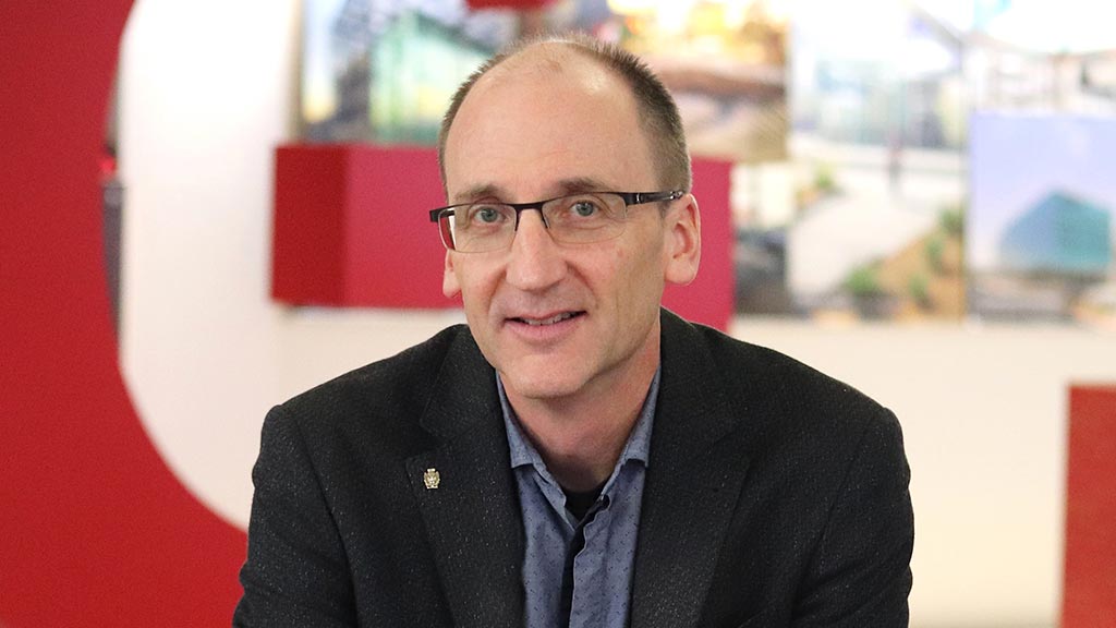 Steven Shinn headshot