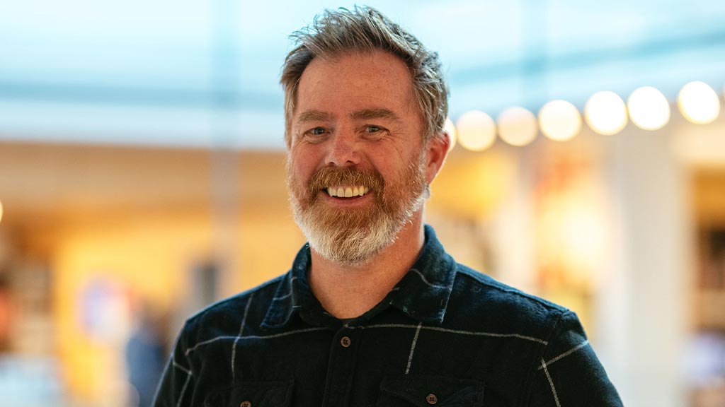 Greg Ashton headshot