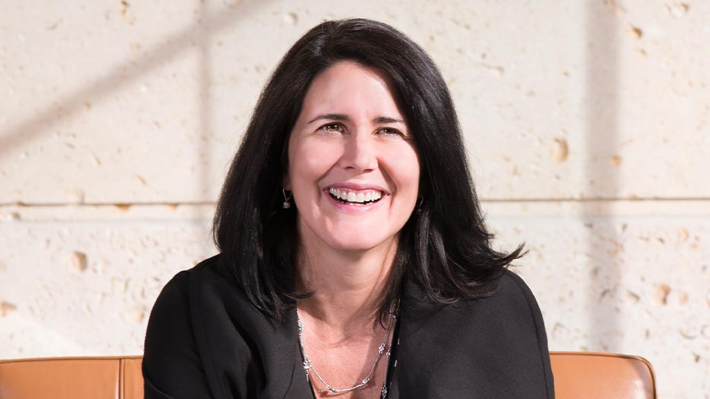 Chris Dos Santos headshot