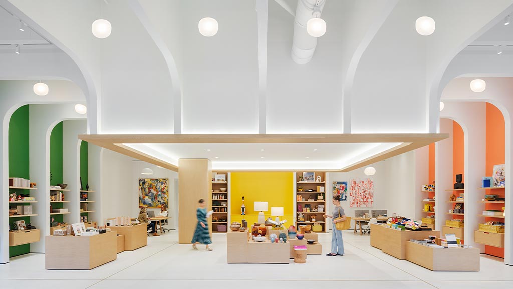 Retail & Consumer Experience