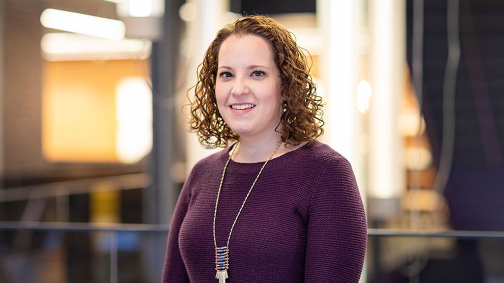 Amanda Langweil headshot