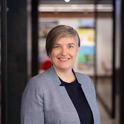 Islay Burgess headshot